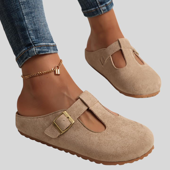 Solea | Minimalist Buckle Clogs